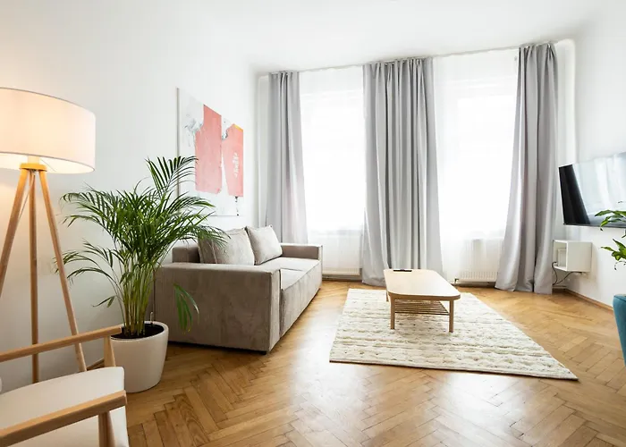 Pet-friendly Modern Near Belvedere Apartmán